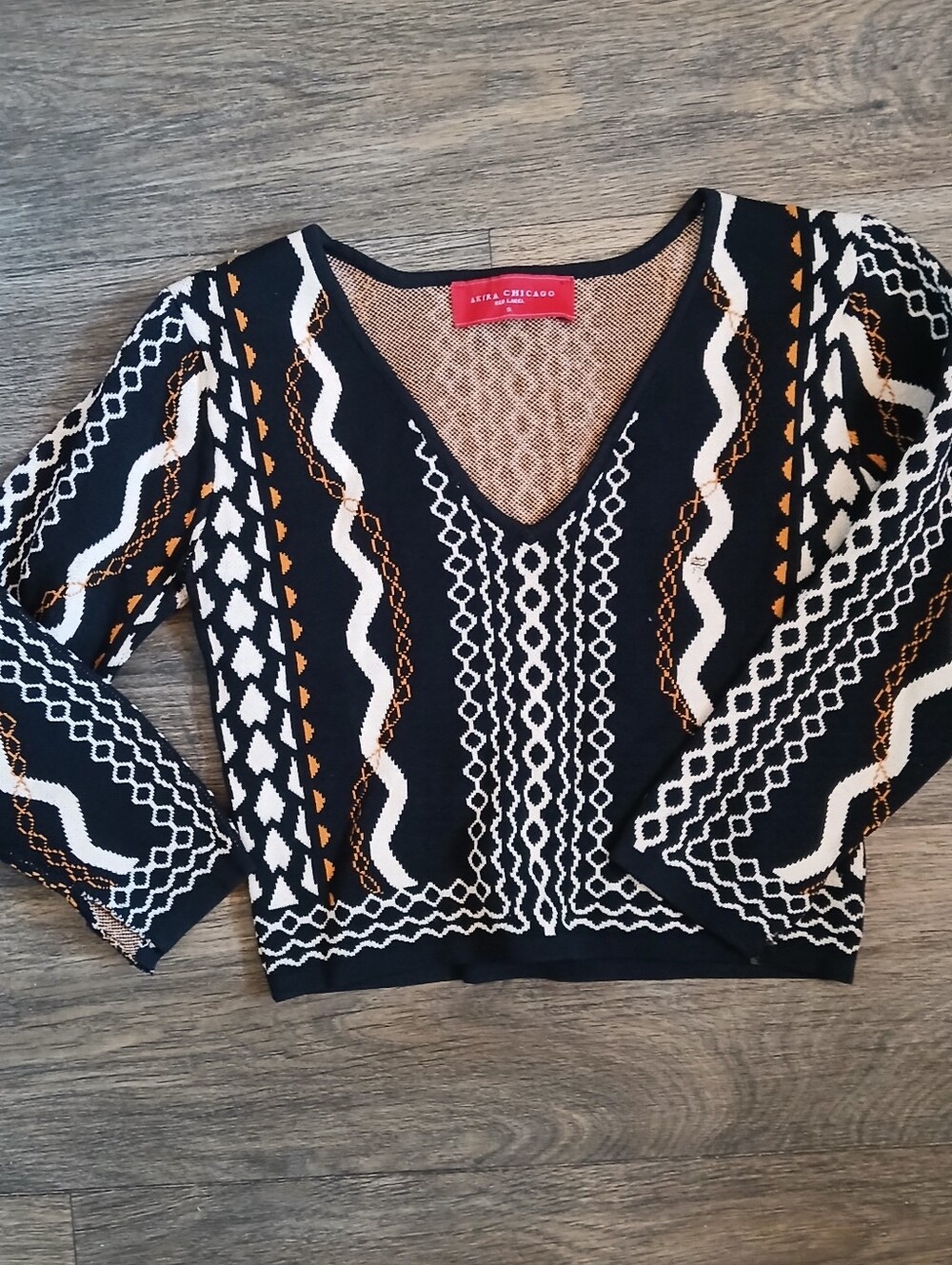 Akira Chicago Red Label Long Sleeve Cropped V-Neck Sweater.